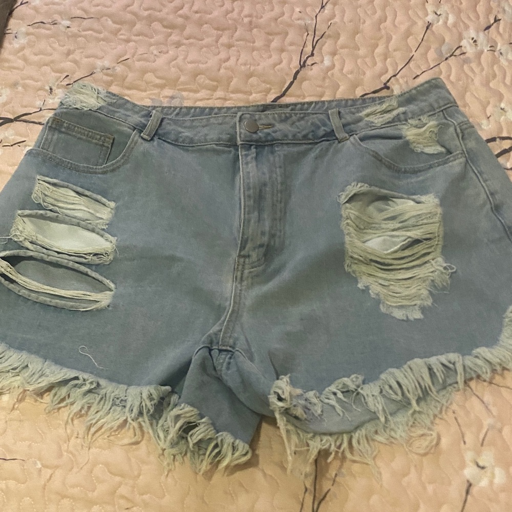 SHEIN Light Blue Ripped Denim Shorts with Frayed Hem